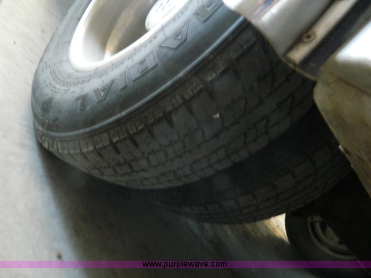 image for item AX9707 1989 Ford Econoline E350 ambulance