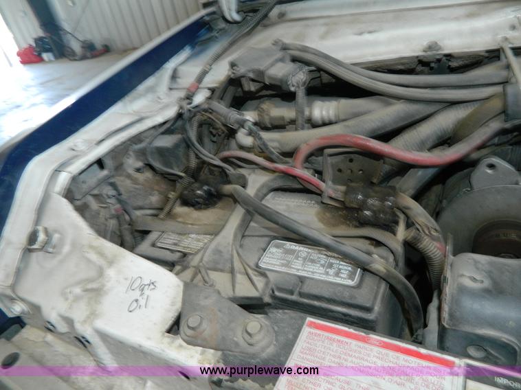 image for item AX9707 1989 Ford Econoline E350 ambulance