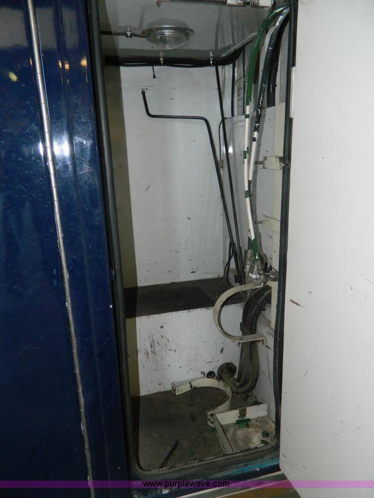 image for item AX9707 1989 Ford Econoline E350 ambulance