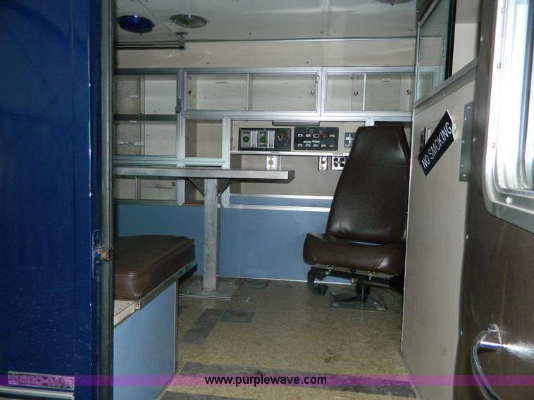 image for item AX9707 1989 Ford Econoline E350 ambulance