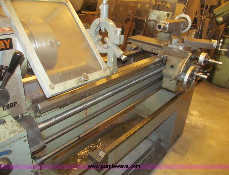 image for item AY9175 Goodway metal lathe