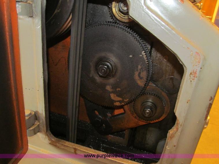 image for item AY9175 Goodway metal lathe