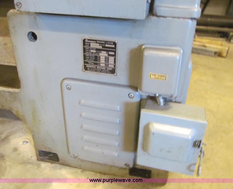 image for item AY9175 Goodway metal lathe