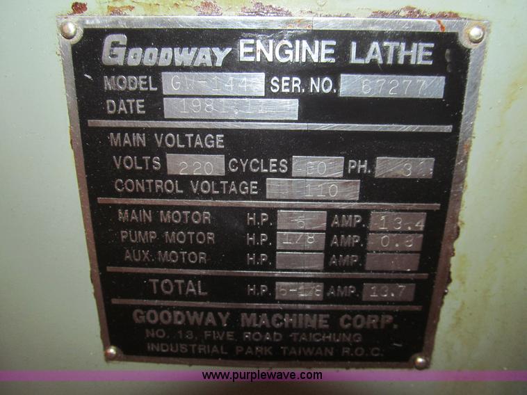 image for item AY9176 1981 Goodway metal lathe