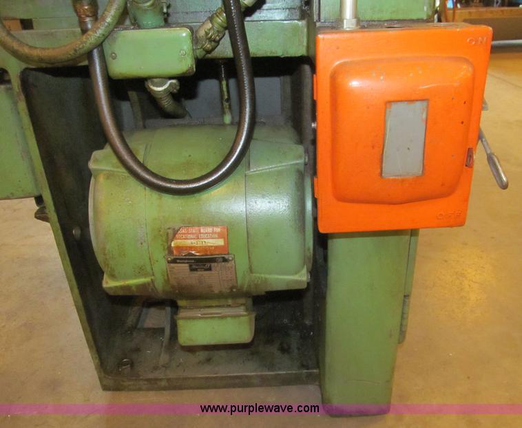 image for item AY9177 Le Bland Precision metal lathe