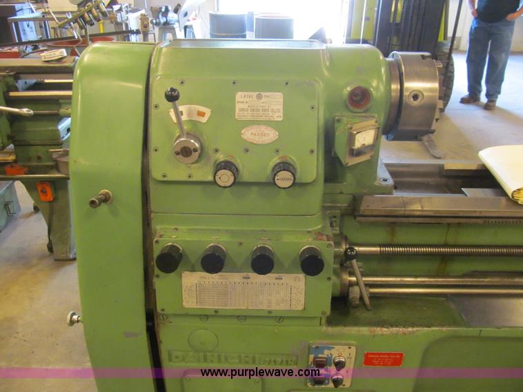image for item AY9178 1966 Dinichi DLG-L-8 metal lathe