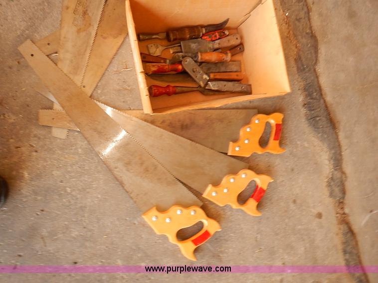 image for item BA9617 Assorted hand tools
