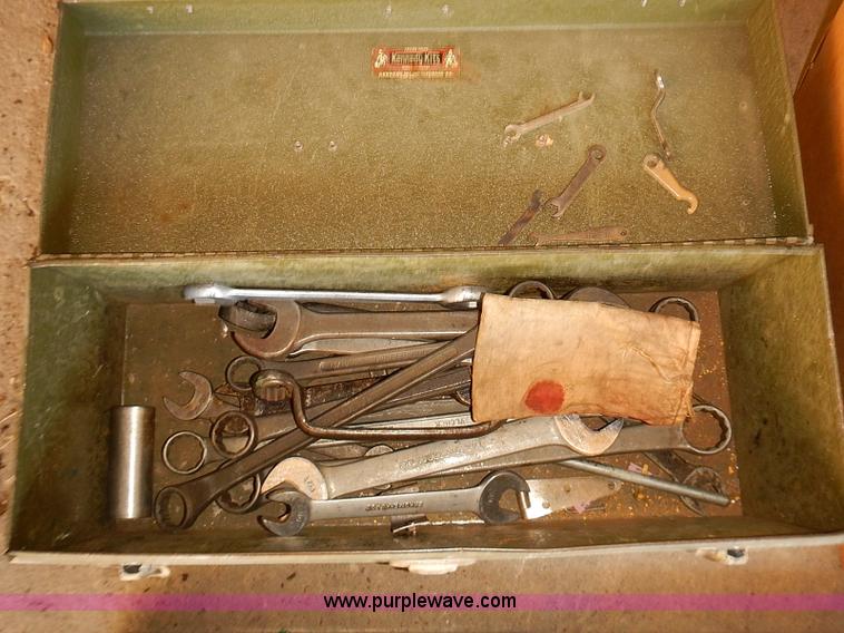 image for item BA9619 Assorted hand tools
