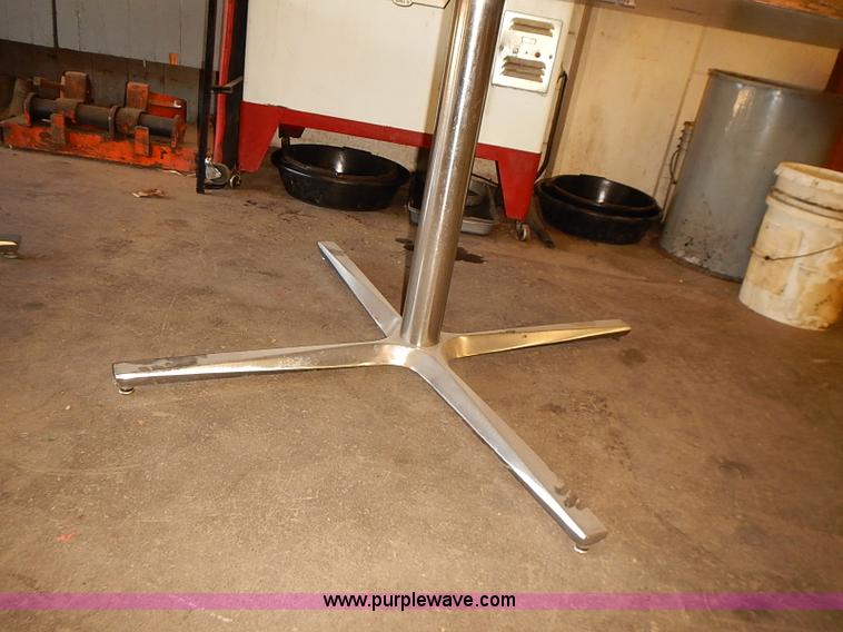 image for item BA9620 (2) round tables