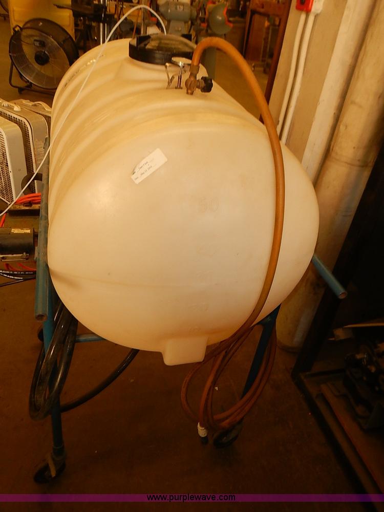 image for item BA9622 Solar liquid tank with stand