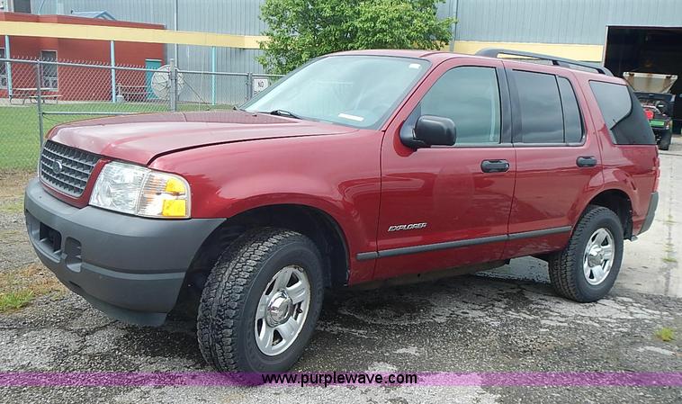 image for item BA9660 2004 Ford Explorer XLS SUV