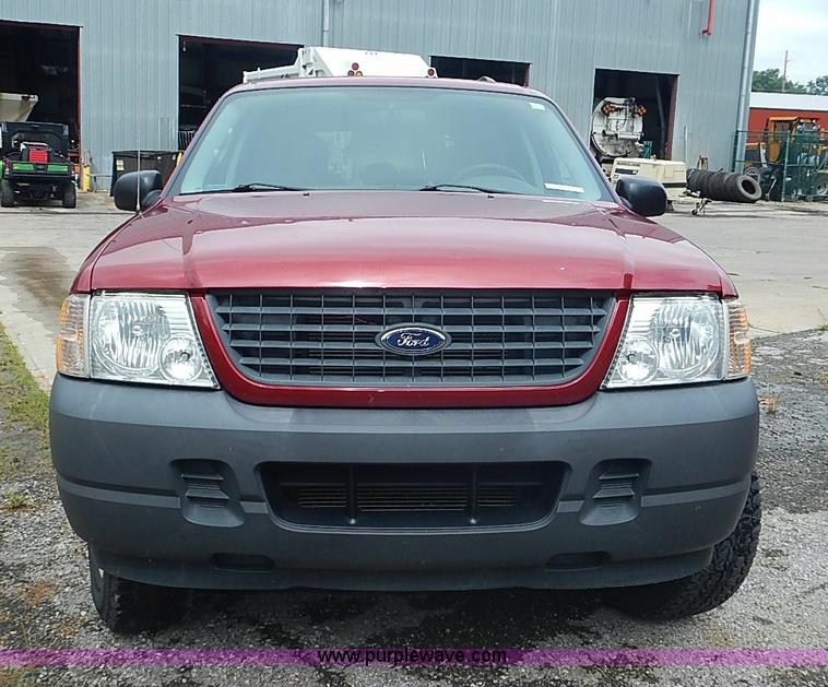 image for item BA9660 2004 Ford Explorer XLS SUV