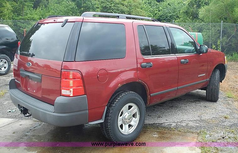 image for item BA9660 2004 Ford Explorer XLS SUV