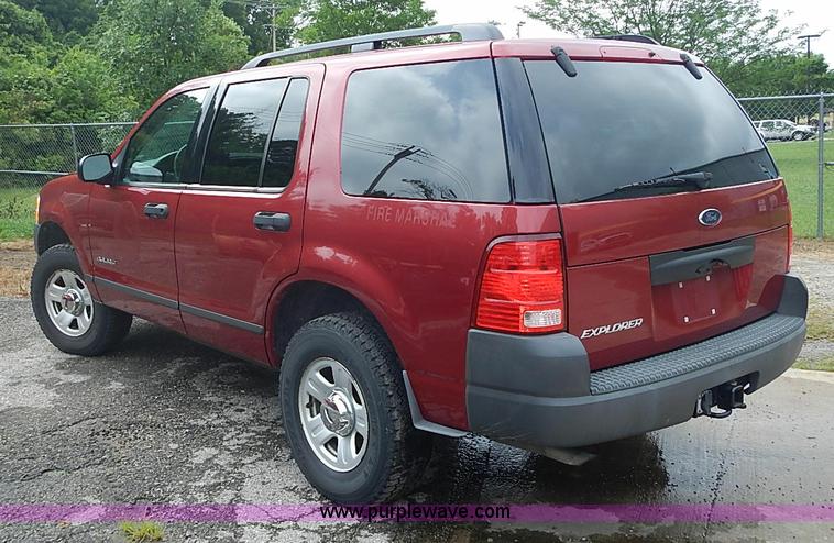 image for item BA9660 2004 Ford Explorer XLS SUV