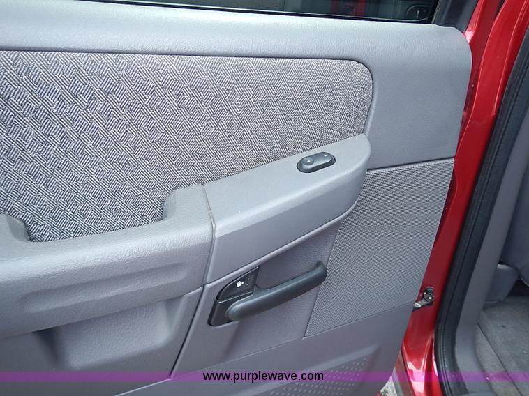 image for item BA9660 2004 Ford Explorer XLS SUV