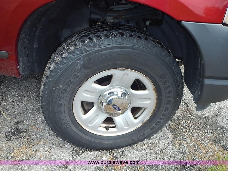 image for item BA9660 2004 Ford Explorer XLS SUV