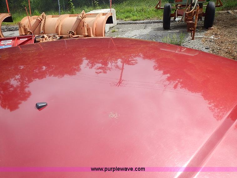 image for item BA9660 2004 Ford Explorer XLS SUV