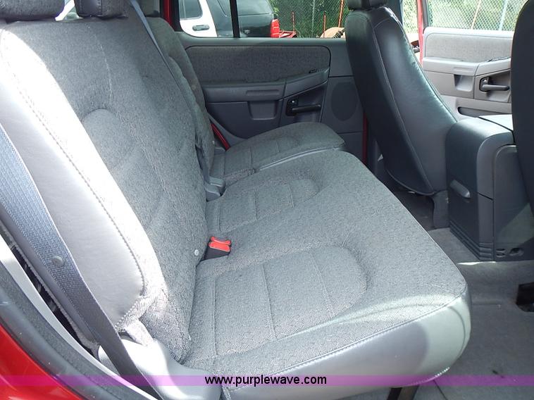 image for item BA9660 2004 Ford Explorer XLS SUV