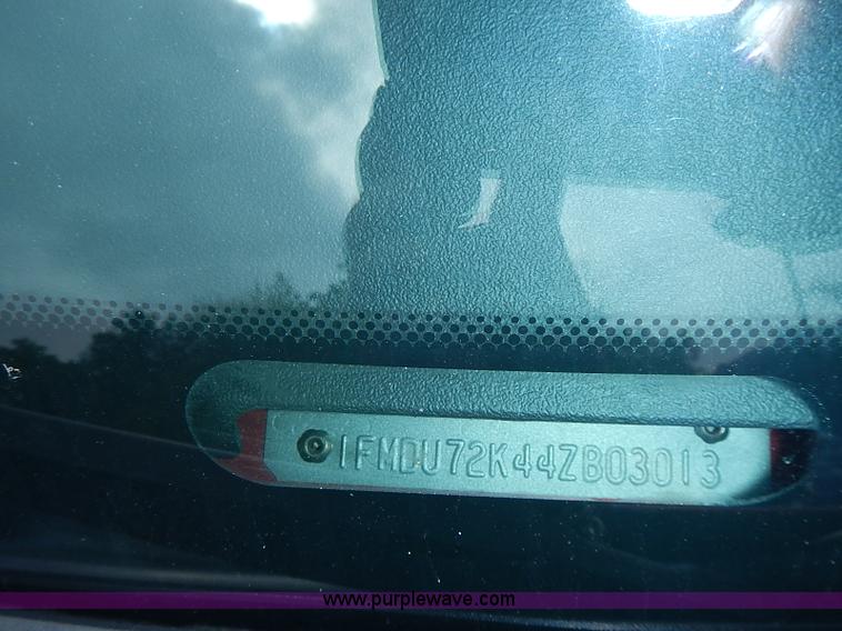 image for item BA9660 2004 Ford Explorer XLS SUV