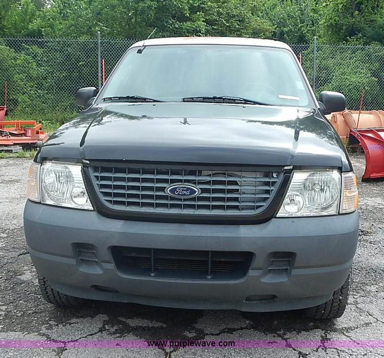 image for item BA9661 2004 Ford Explorer XLS SUV