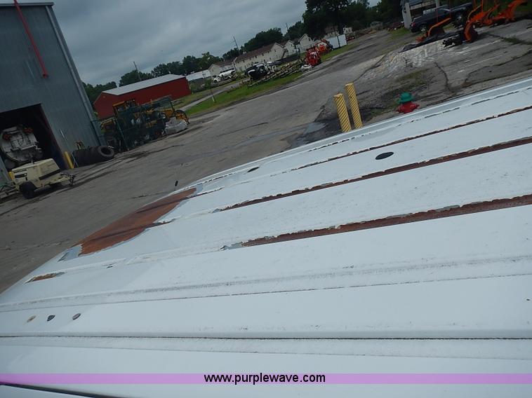 image for item BA9661 2004 Ford Explorer XLS SUV