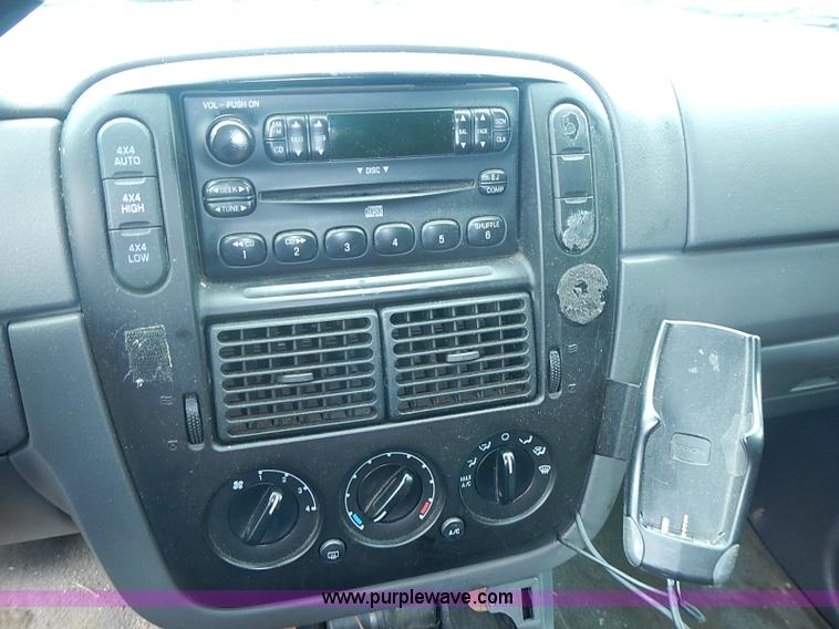 image for item BA9661 2004 Ford Explorer XLS SUV