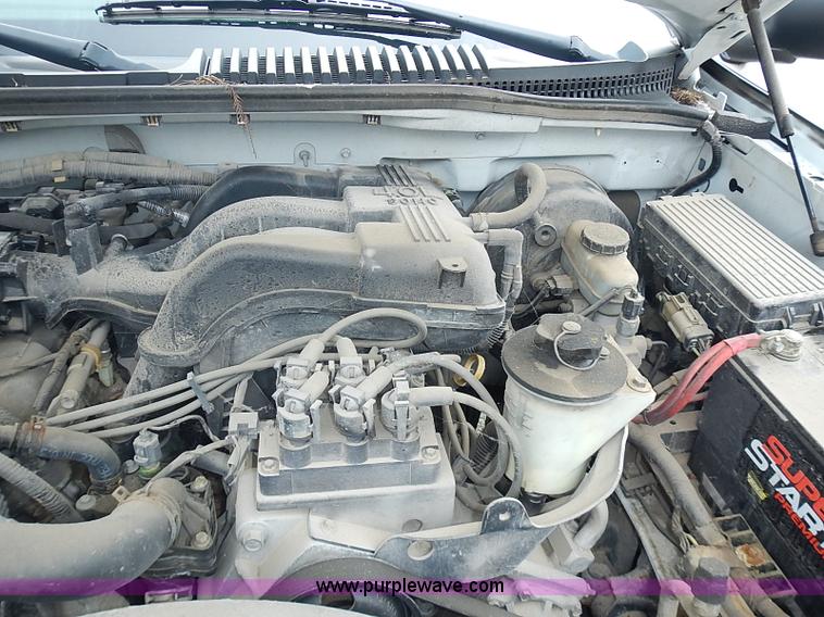 image for item BA9661 2004 Ford Explorer XLS SUV