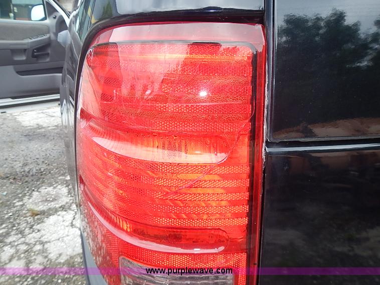 image for item BA9661 2004 Ford Explorer XLS SUV