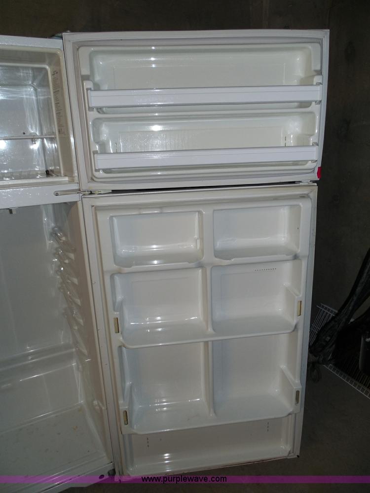 White Kelvinator refrigerator with top frostless freezer in Wichita, KS