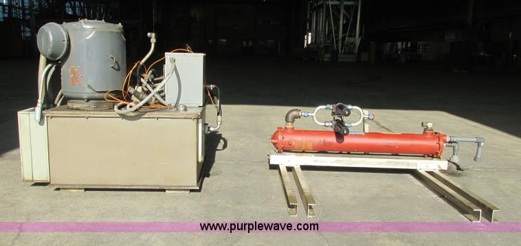 image for item BE9998 Instron hydraulic power supply