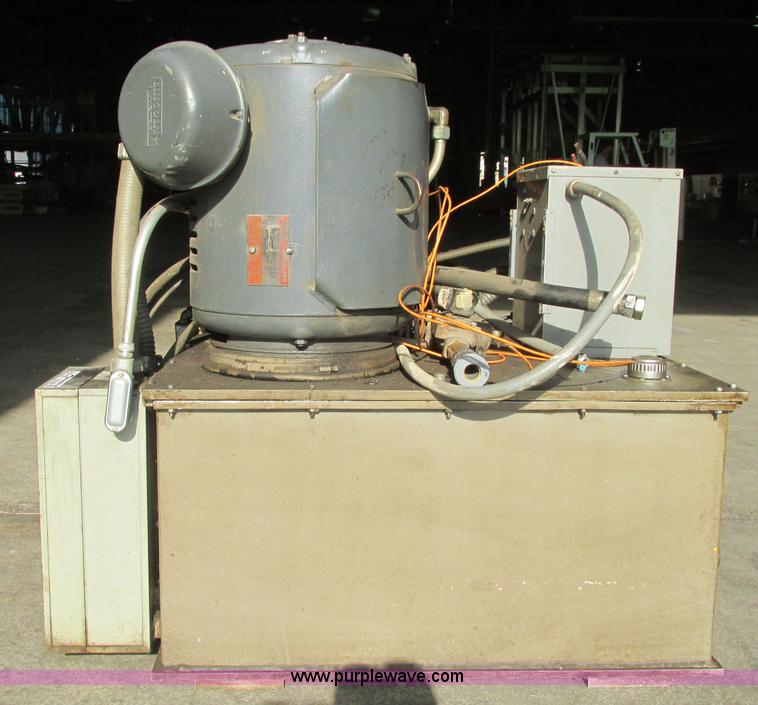 image for item BE9998 Instron hydraulic power supply