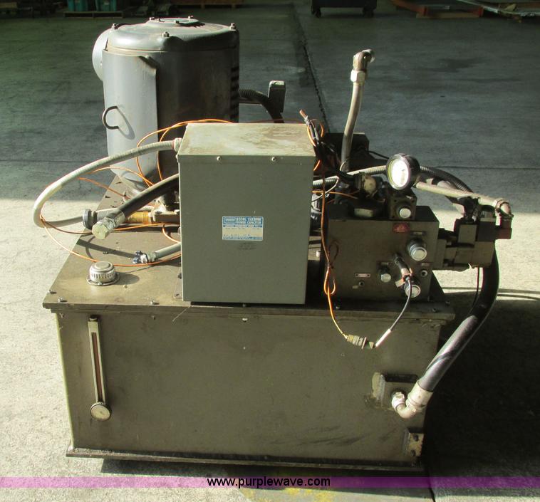 image for item BE9998 Instron hydraulic power supply