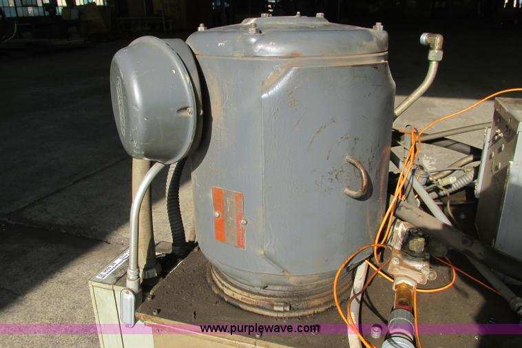 image for item BE9998 Instron hydraulic power supply