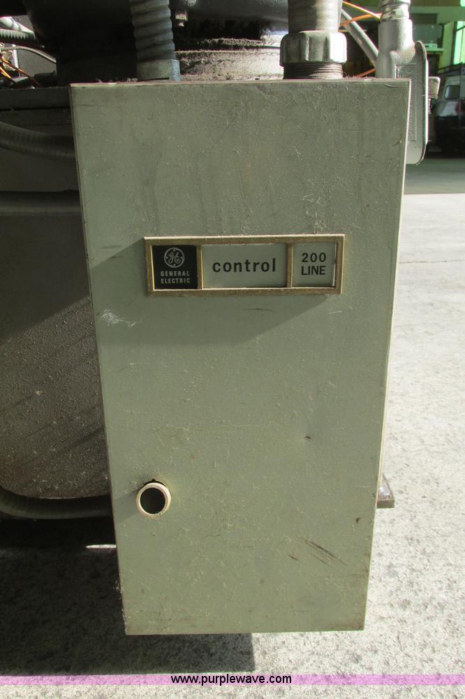 image for item BE9998 Instron hydraulic power supply