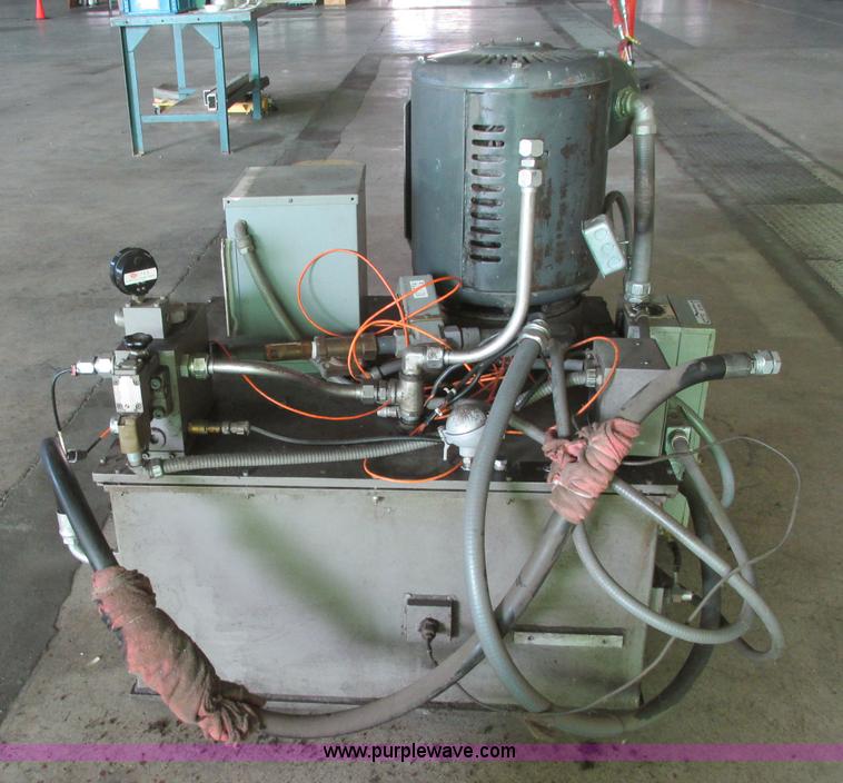 image for item BE9999 Instron hydraulic power supply