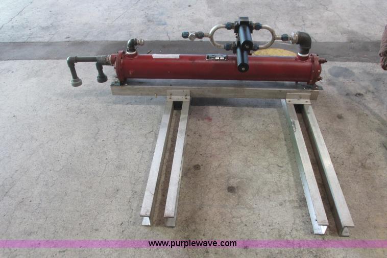 image for item BE9999 Instron hydraulic power supply