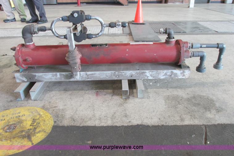 image for item BE9999 Instron hydraulic power supply