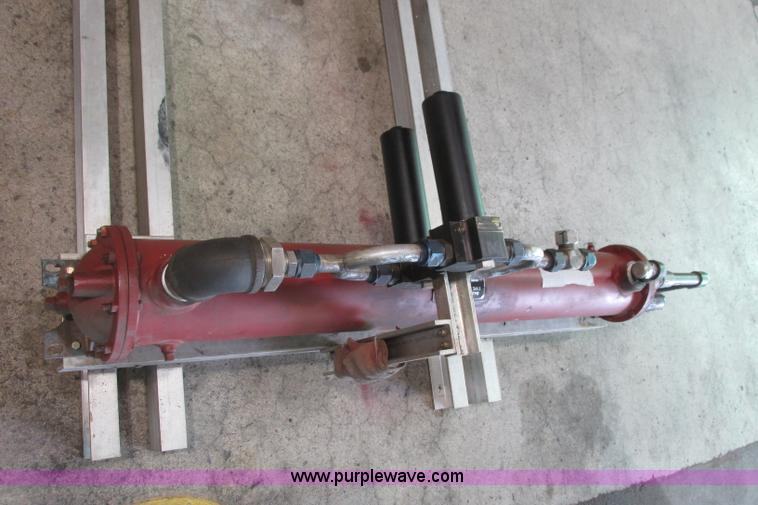 image for item BE9999 Instron hydraulic power supply