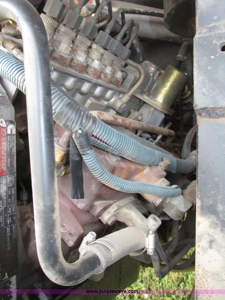 image for item F7489 1992 Thomas Built Saf-T-Liner MVP school bus