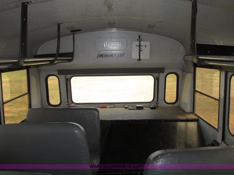 image for item F7489 1992 Thomas Built Saf-T-Liner MVP school bus