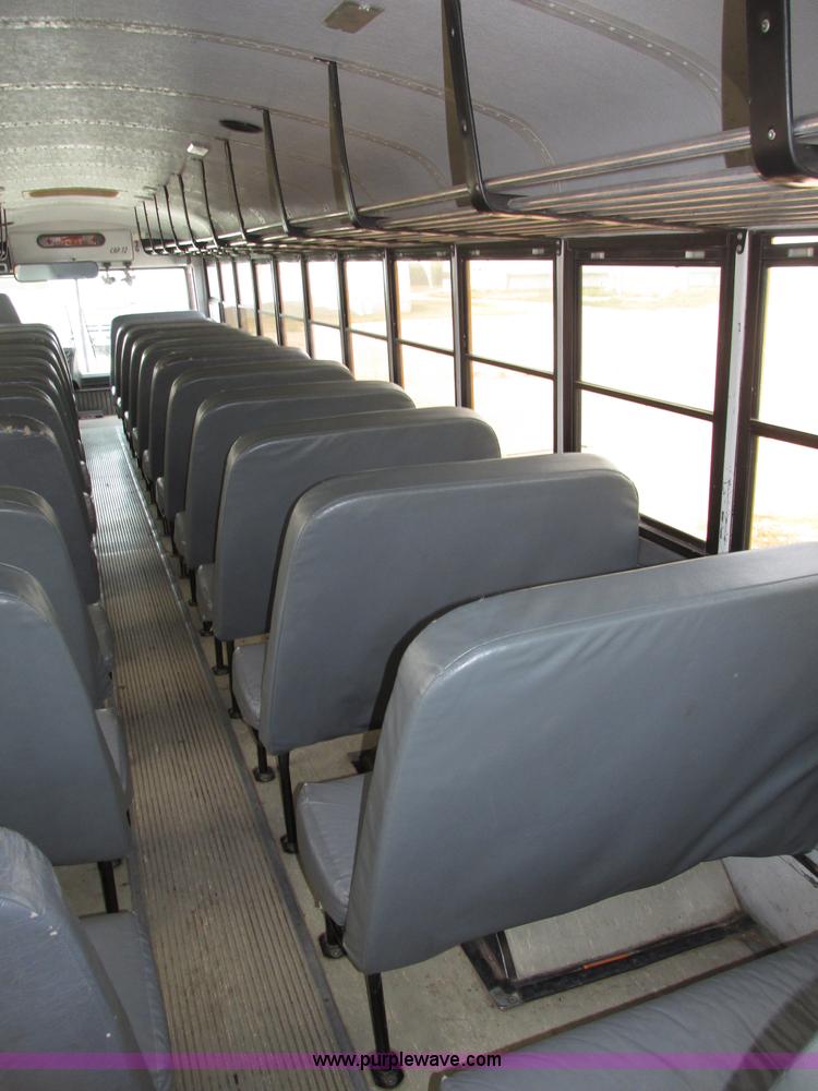 image for item F7489 1992 Thomas Built Saf-T-Liner MVP school bus