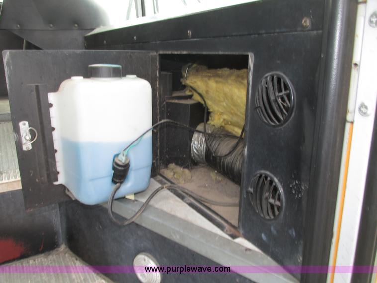 image for item F7489 1992 Thomas Built Saf-T-Liner MVP school bus