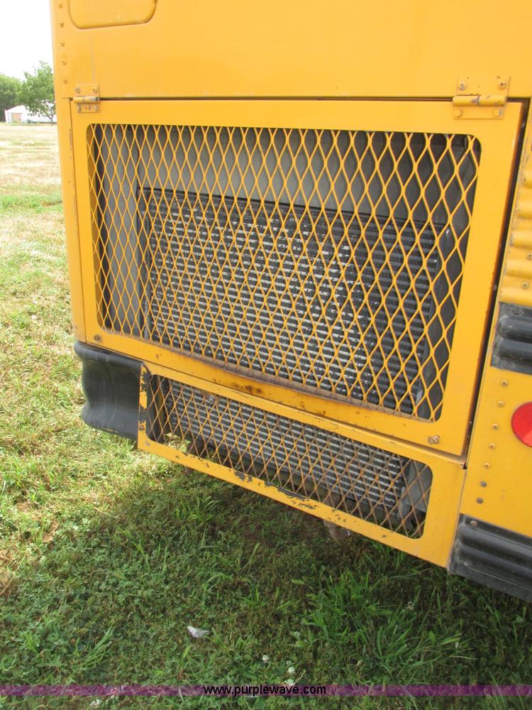 image for item F7489 1992 Thomas Built Saf-T-Liner MVP school bus