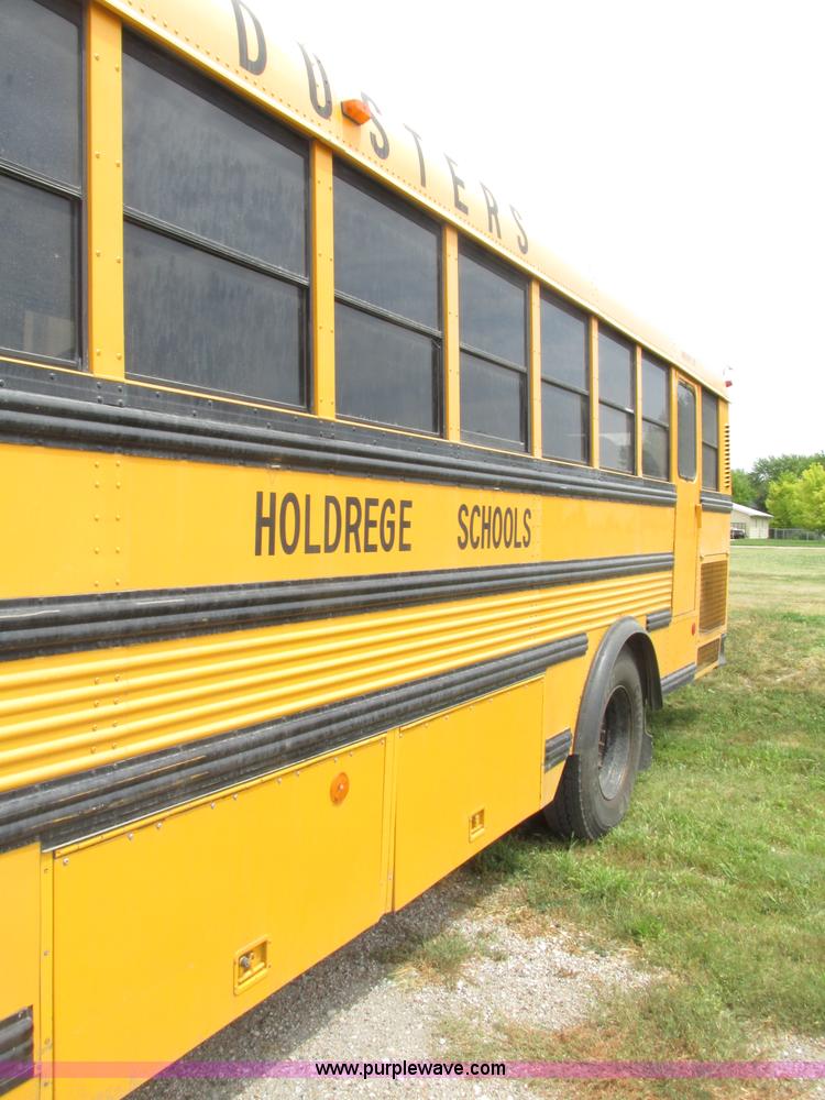 image for item F7489 1992 Thomas Built Saf-T-Liner MVP school bus