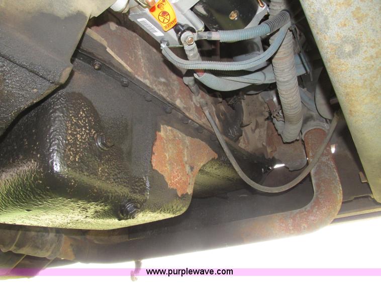 image for item F7489 1992 Thomas Built Saf-T-Liner MVP school bus