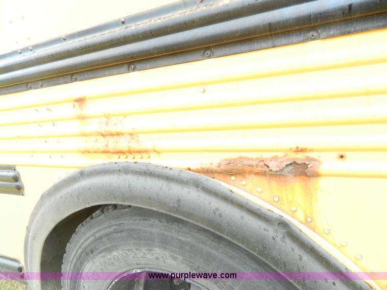 image for item H2425 1991 Thomas Built 3655 bus