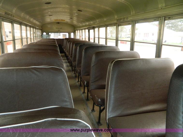 image for item H2425 1991 Thomas Built 3655 bus