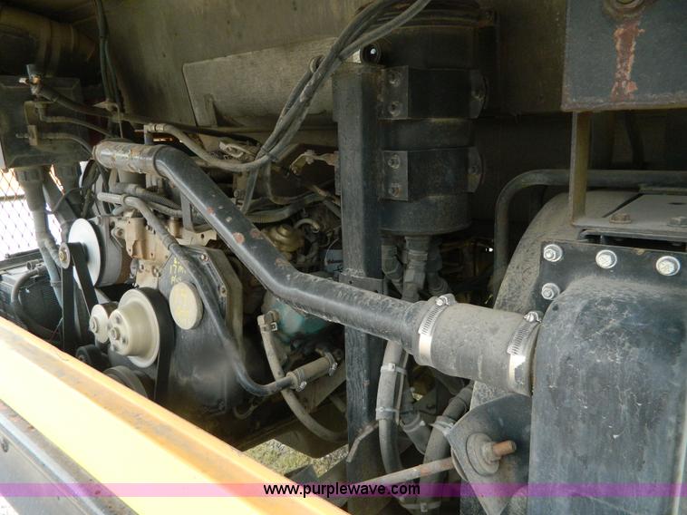 image for item H2425 1991 Thomas Built 3655 bus