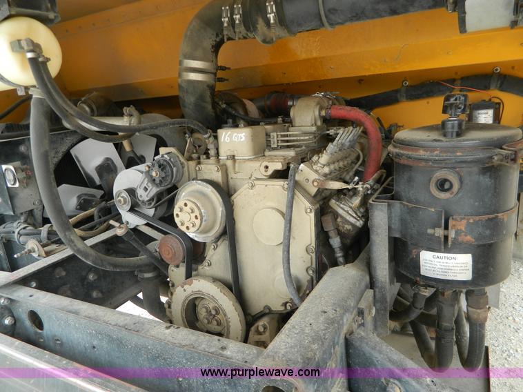 image for item H2426 1995 Blue Bird TC2000 bus