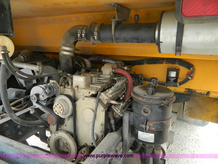 image for item H2426 1995 Blue Bird TC2000 bus